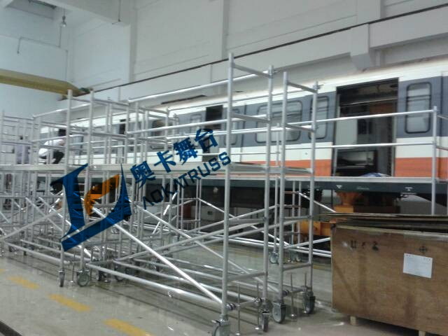 aluminum scaffolding in the subway